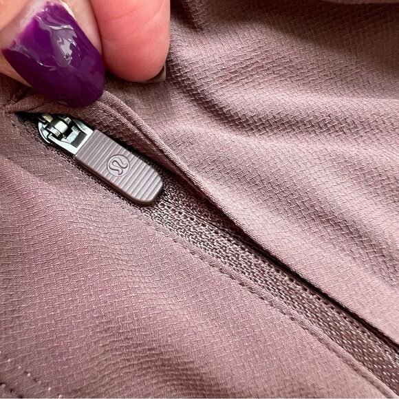 Lululemon License to Train High-Rise Short 4" in Dark Oxide Size 2 Brown Taupe - Picture 9 of 13